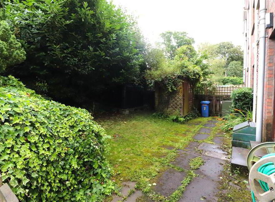 7 The Pines, Culcavy Road, Royal Hillsborough, BT26 6NT