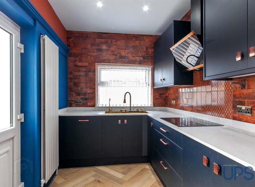 92 Ramoan Gardens, Glen Road, Belfast, BT11 8LN