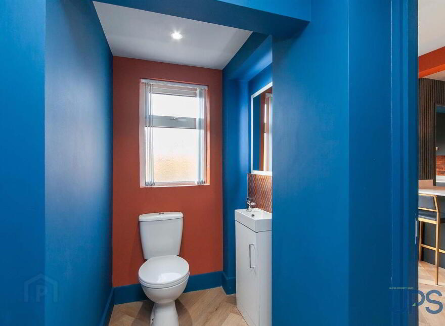 92 Ramoan Gardens, Glen Road, Belfast, BT11 8LN