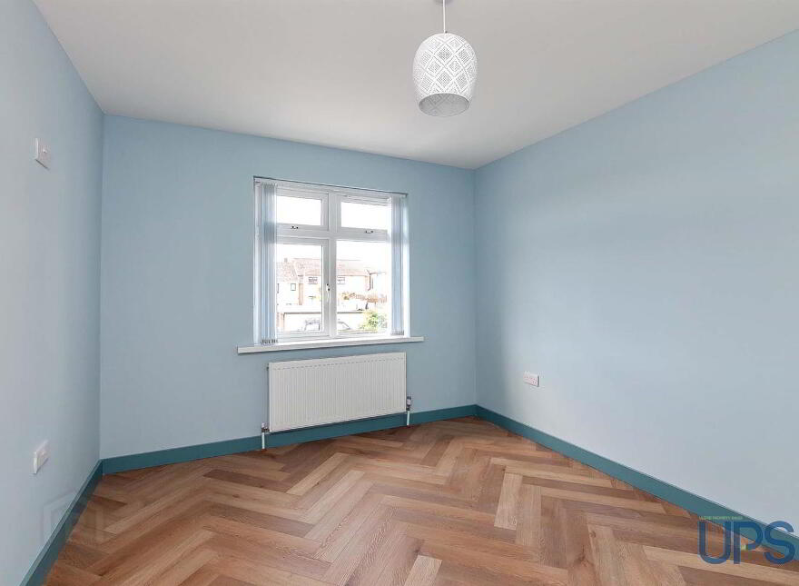 92 Ramoan Gardens, Glen Road, Belfast, BT11 8LN