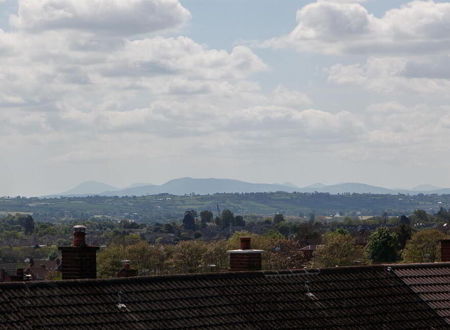 92 Ramoan Gardens, Glen Road, Belfast, BT11 8LN