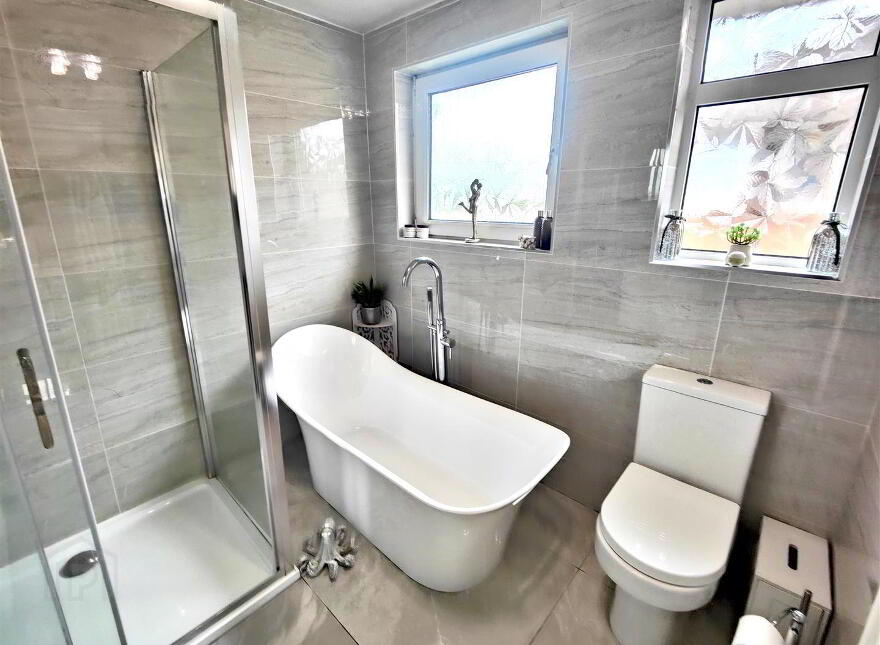 12 Lyndhurst Park, Belfast, BT13 3PG