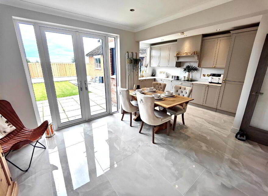 12 Lyndhurst Park, Belfast, BT13 3PG