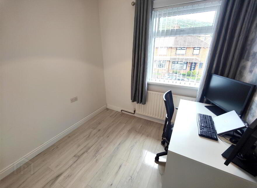 12 Lyndhurst Park, Belfast, BT13 3PG