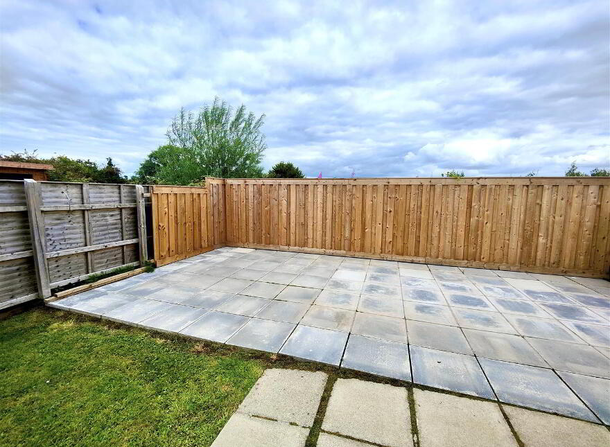 12 Lyndhurst Park, Belfast, BT13 3PG