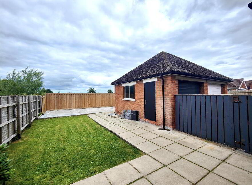 12 Lyndhurst Park, Belfast, BT13 3PG