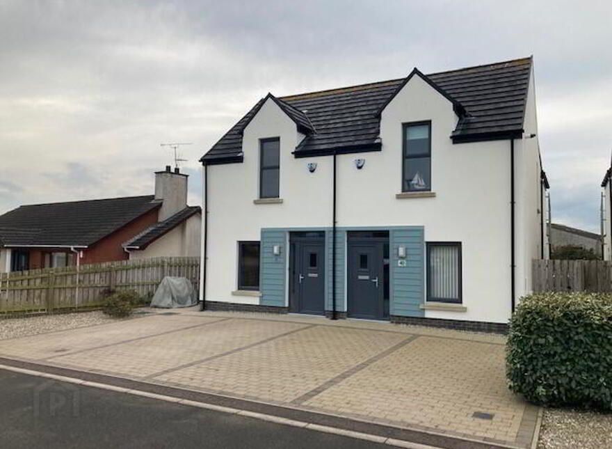 42 Sunset Park ( Short Term), Portstewart, BT55 7EH
