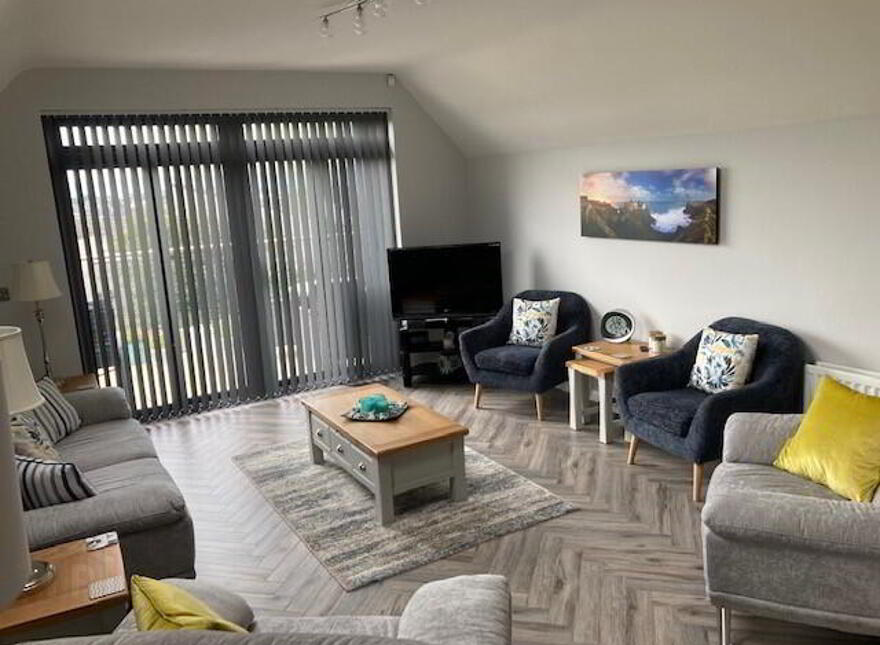 42 Sunset Park ( Short Term), Portstewart, BT55 7EH