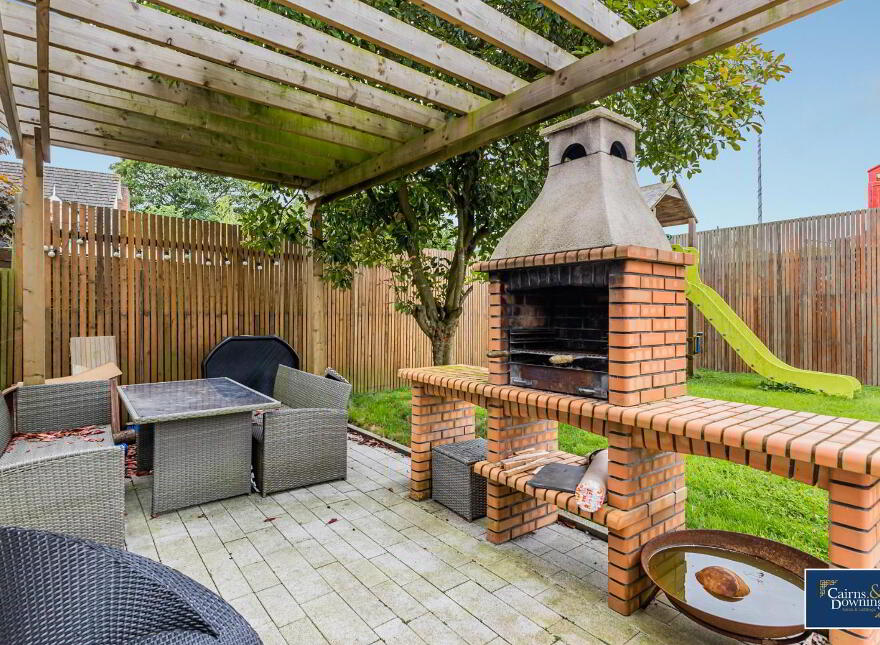 17 Church Meadows, Dromore, BT25 1LZ