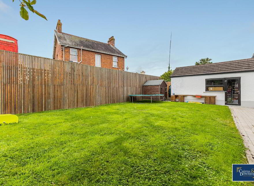 17 Church Meadows, Dromore, BT25 1LZ