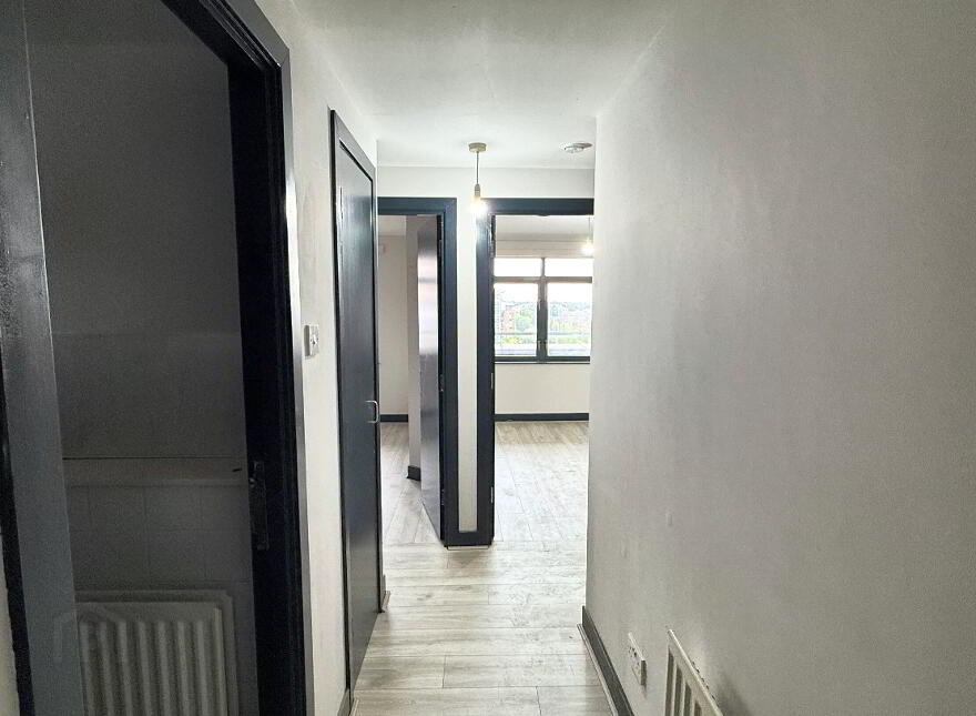 Apt 46 City Gate, 2 Sussex Place, Belfast, BT2 8LN