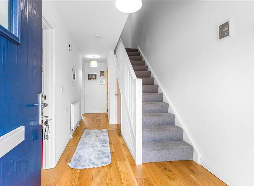 10 St James Place, Royal Hillsborough, BT26 6TL