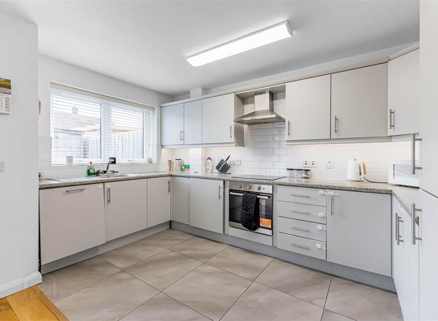 10 St James Place, Royal Hillsborough, BT26 6TL