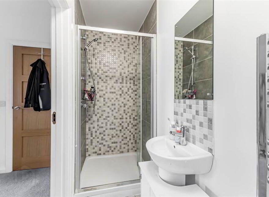 10 St James Place, Royal Hillsborough, BT26 6TL