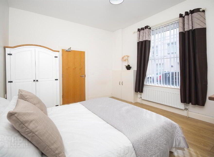 Room 1, 24 Magdala Street, Belfast, BT7 1PU photo