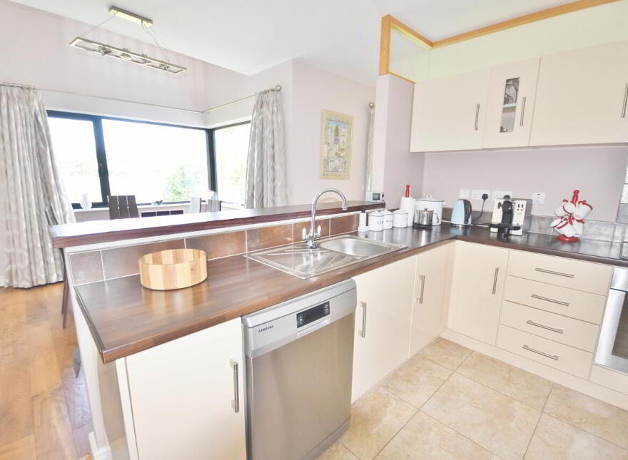 6 Cuirt Na Sionna, Tarbert, V31WK46