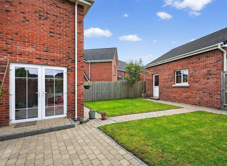 18 Manse Gate, Newtownards, BT23 4DG