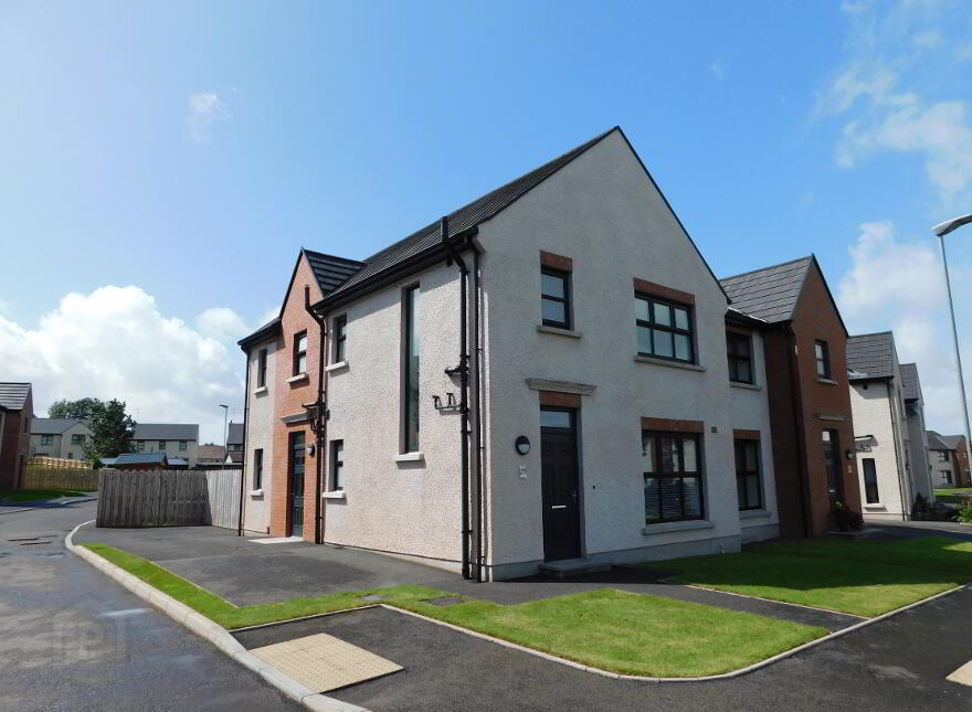25 Loughmuck Meadows, Fintona, Omagh, BT78 2FF photo