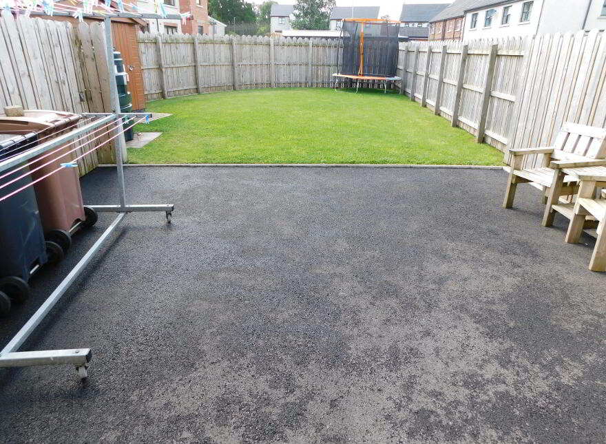 25 Loughmuck Meadows, Fintona, Omagh, BT78 2FF