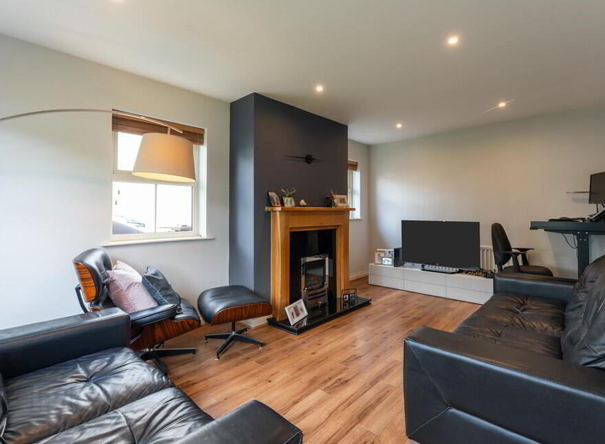 114 Coopers Mill Court, Dundonald, Belfast, BT16 1SZ
