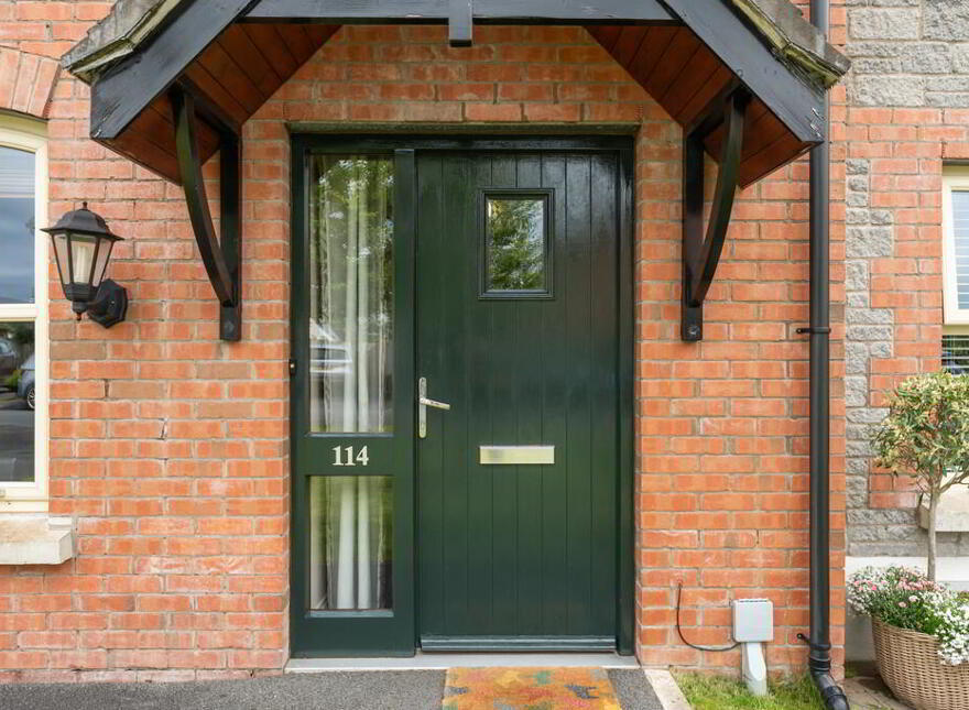 114 Coopers Mill Court, Dundonald, Belfast, BT16 1SZ