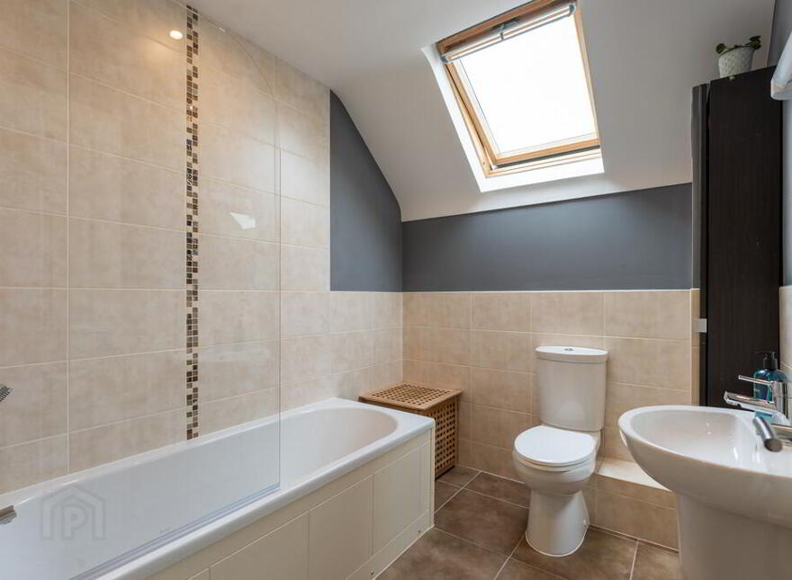 114 Coopers Mill Court, Dundonald, Belfast, BT16 1SZ