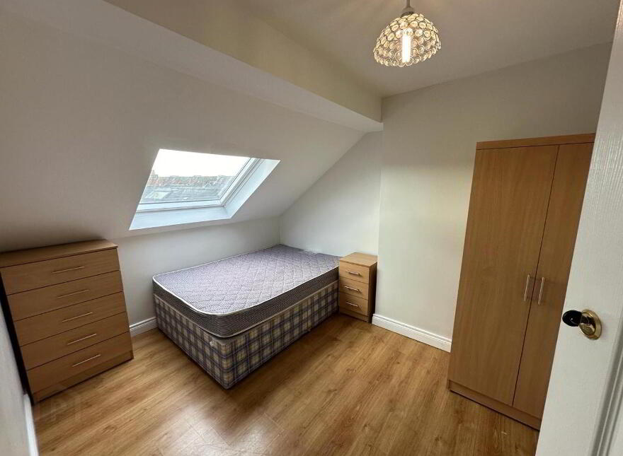 Rooms, 17b Rugby Avenue, Belfast, BT7 1RD