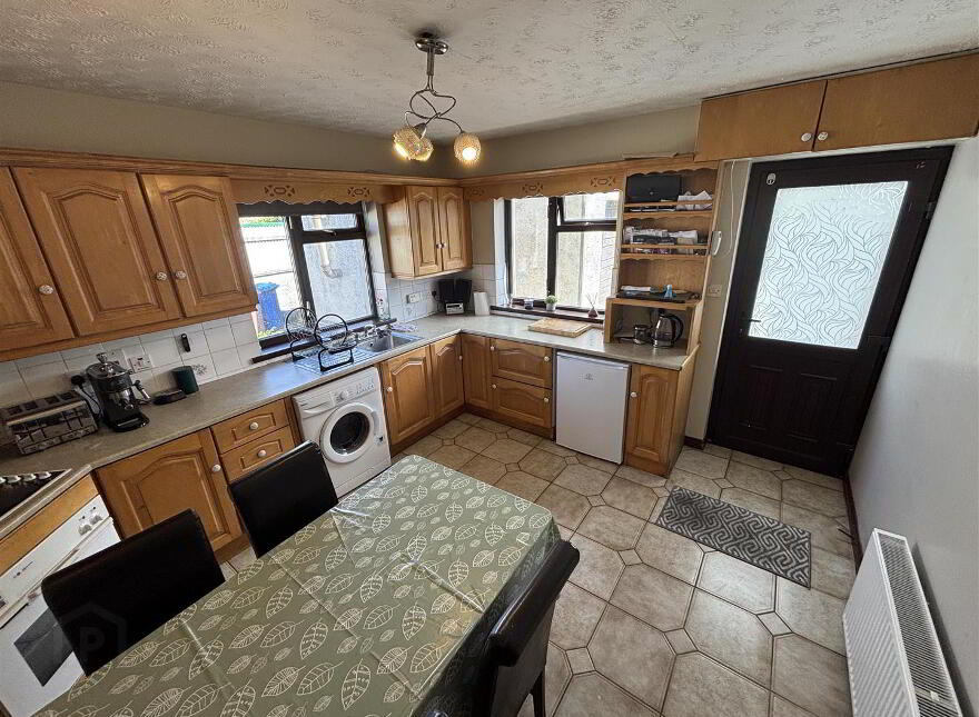 32 Dundalk Road, Crossmaglen, Newry, BT35 9HL
