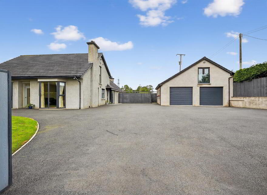 67 Mill Road, Carryduff, Belfast, BT8 8HL