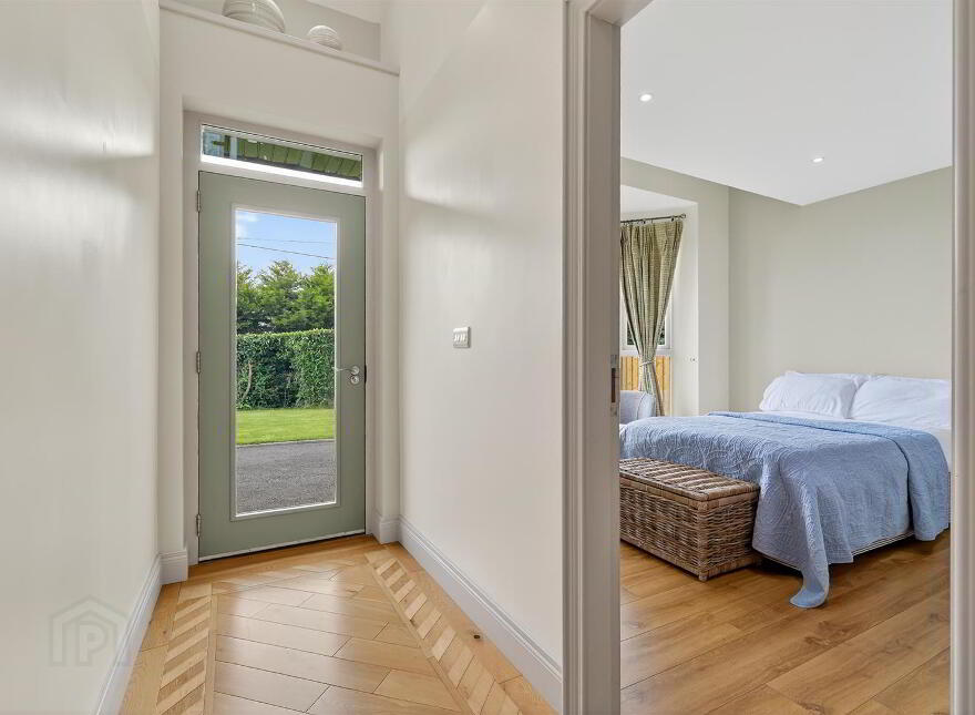 67 Mill Road, Carryduff, Belfast, BT8 8HL