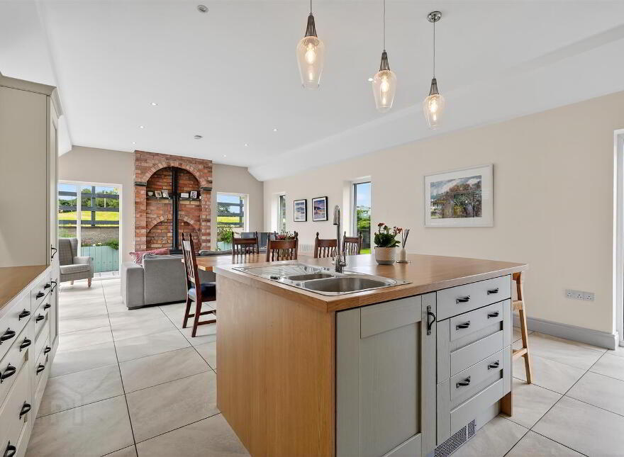 67 Mill Road, Carryduff, Belfast, BT8 8HL
