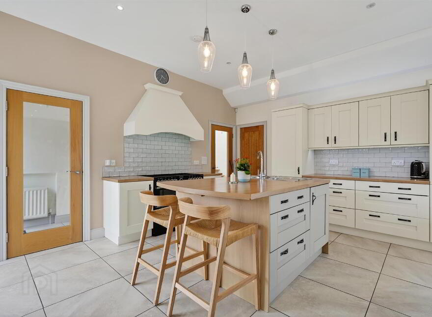 67 Mill Road, Carryduff, Belfast, BT8 8HL
