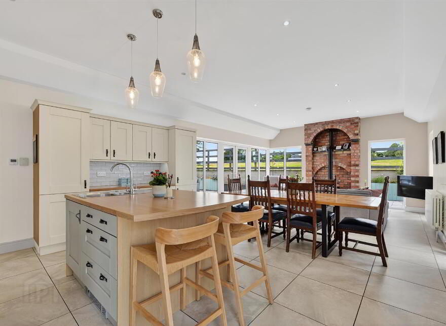 67 Mill Road, Carryduff, Belfast, BT8 8HL