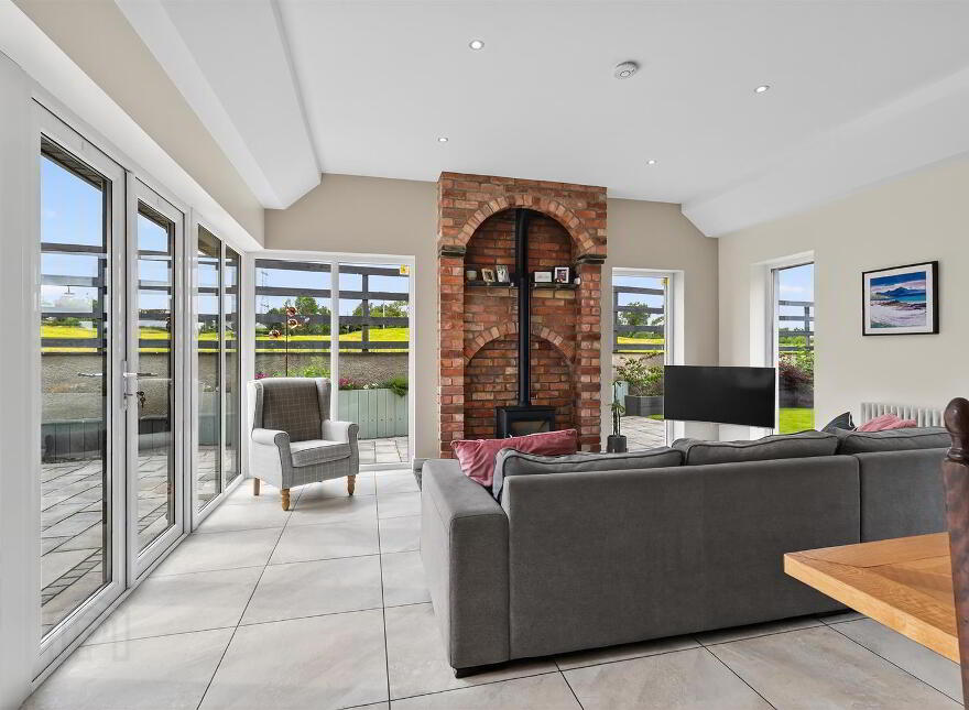 67 Mill Road, Carryduff, Belfast, BT8 8HL