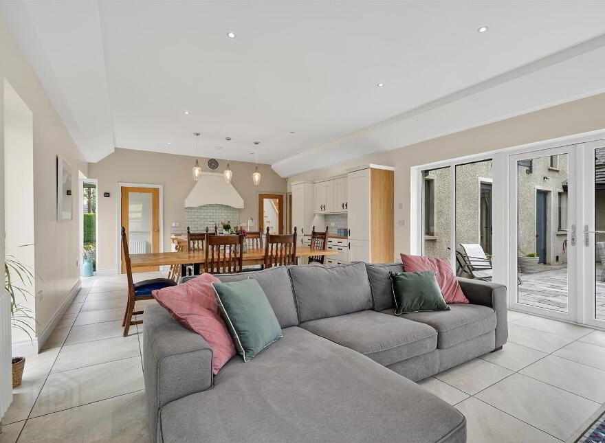 67 Mill Road, Carryduff, Belfast, BT8 8HL
