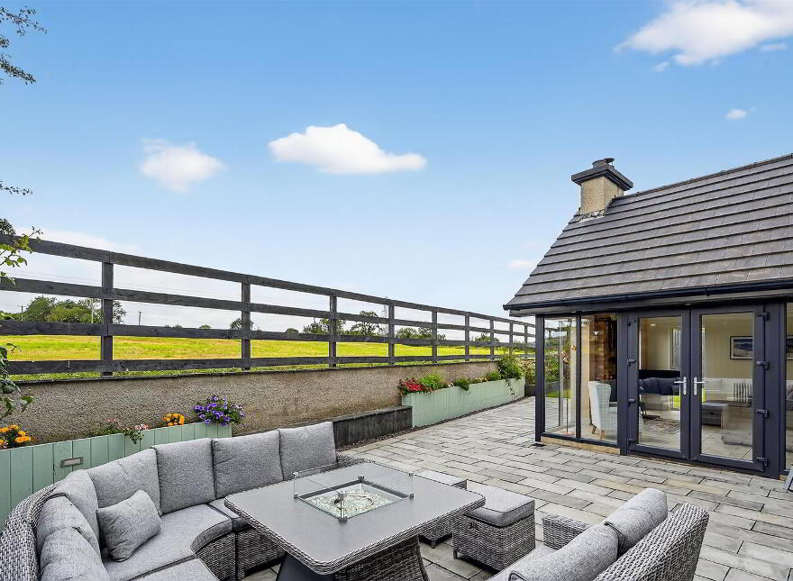 67 Mill Road, Carryduff, Belfast, BT8 8HL
