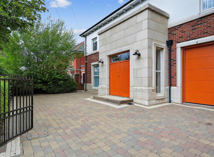 43 Bristow Park, Belfast, BT9 6TG