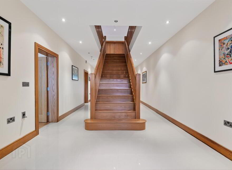 43 Bristow Park, Belfast, BT9 6TG