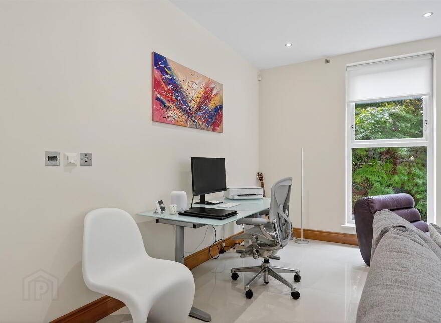 43 Bristow Park, Belfast, BT9 6TG