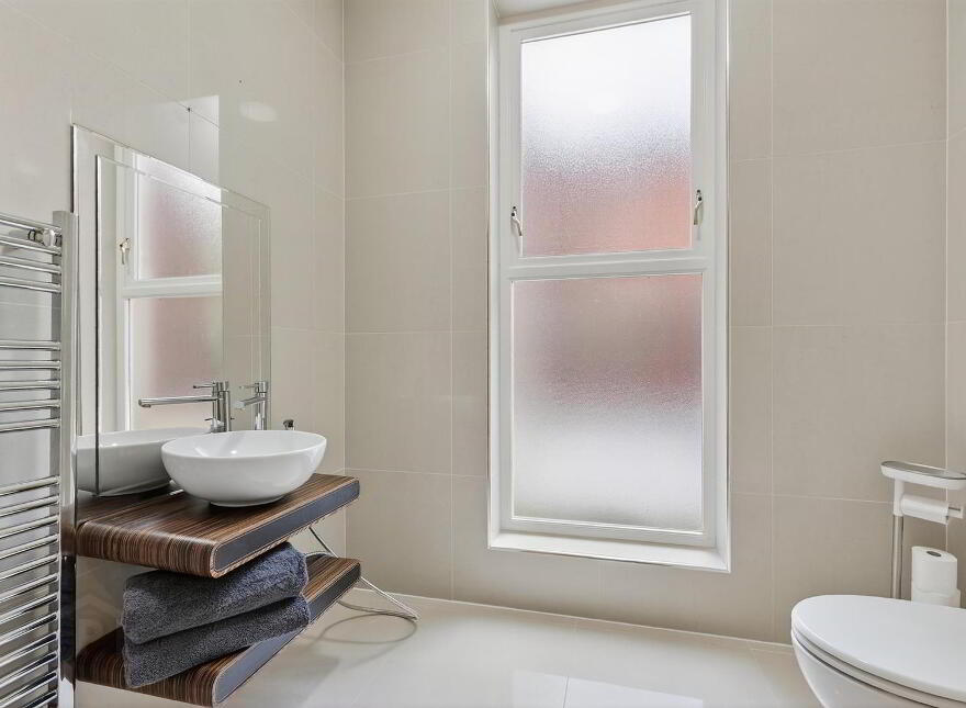 43 Bristow Park, Belfast, BT9 6TG