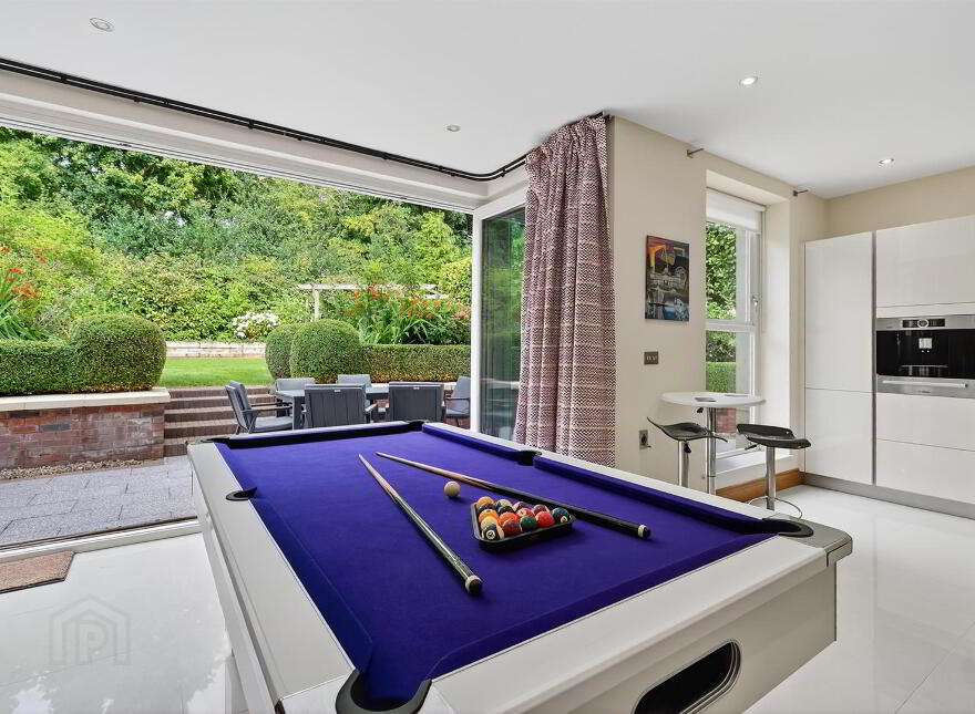 43 Bristow Park, Belfast, BT9 6TG