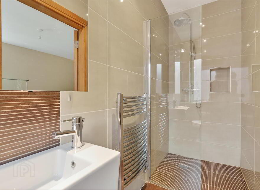 43 Bristow Park, Belfast, BT9 6TG