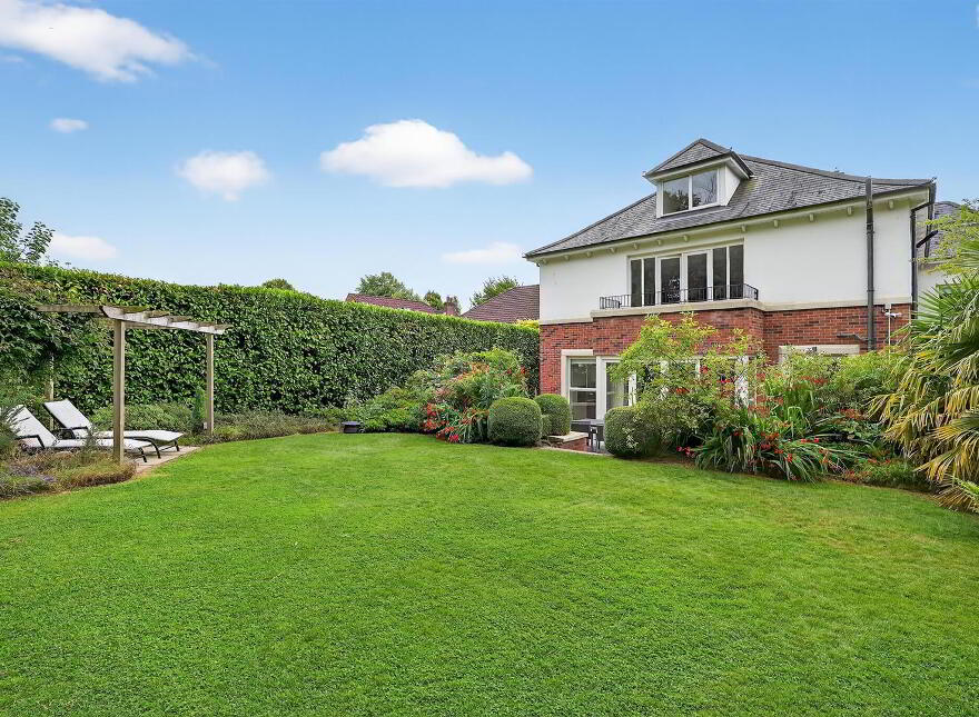 43 Bristow Park, Belfast, BT9 6TG
