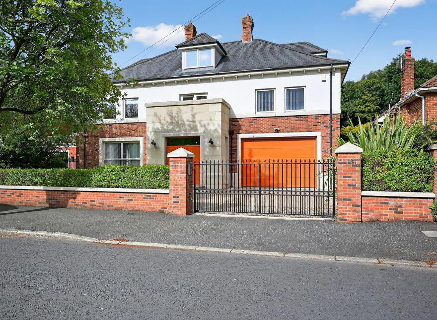 43 Bristow Park, Belfast, BT9 6TG
