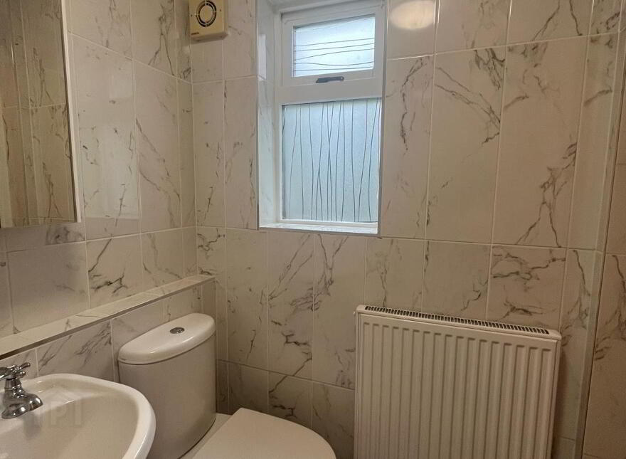 24 Barcroft Park, Newry, BT35 8EN