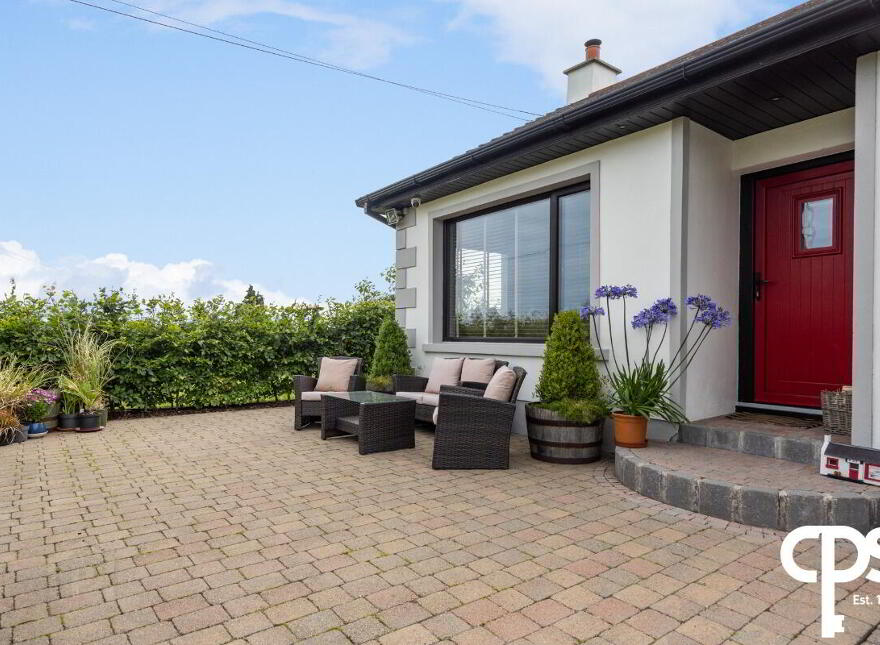 57 Tullynore Road, Hillsborough, BT26 6QE