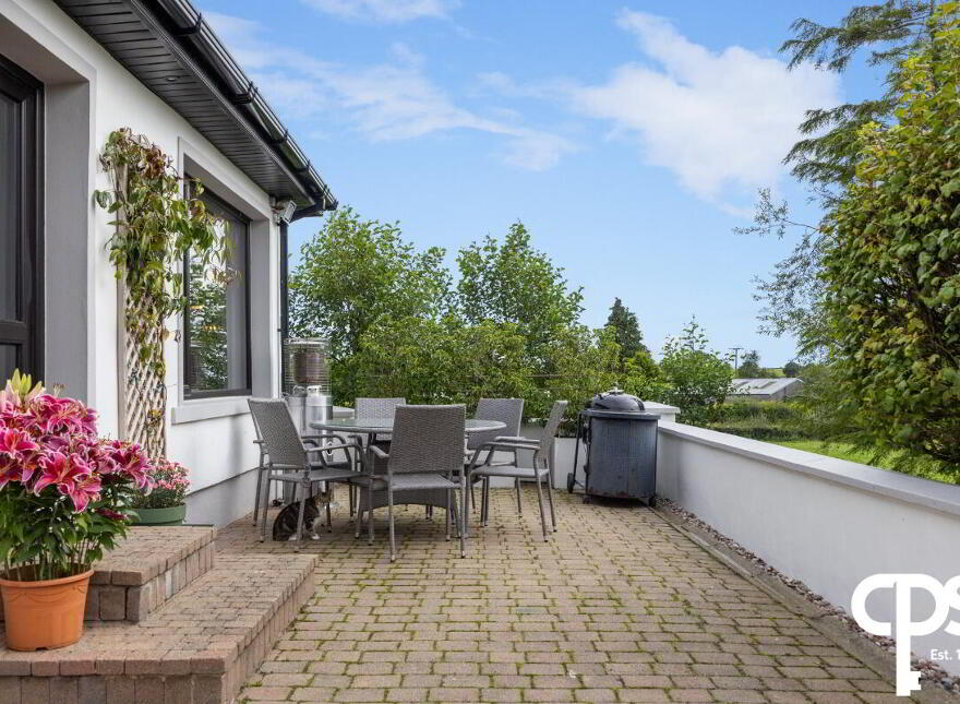 57 Tullynore Road, Hillsborough, BT26 6QE