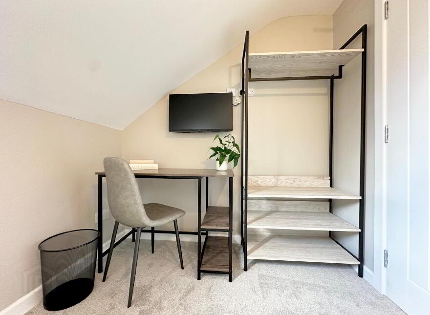 Room 4, 46 Portmore Street, Portadown, Craigavon, BT62 3NF
