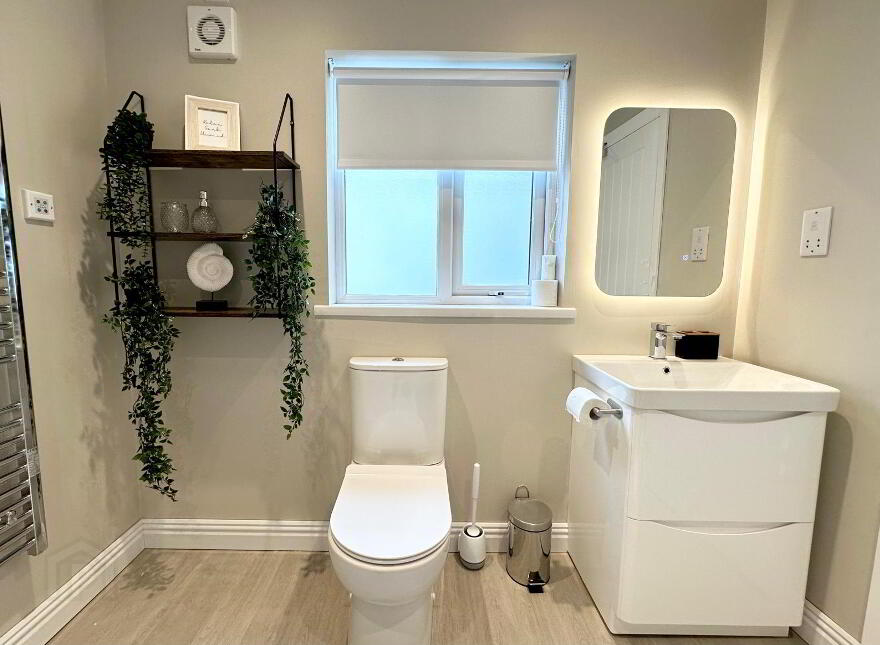 Room 4, 46 Portmore Street, Portadown, Craigavon, BT62 3NF