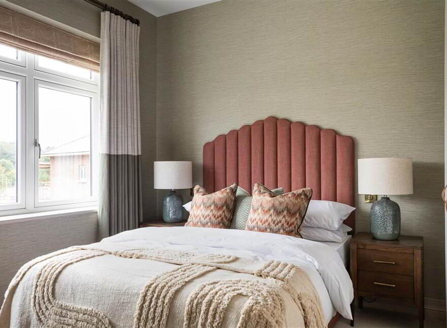 Site4 Former Show Home, Hampton Park, Rosetta, Belfast, BT7 3JP